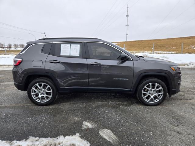 2022 Jeep Compass Latitude Lux 4x4