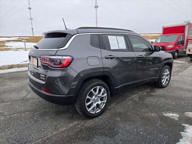 2022 Jeep Compass Latitude Lux 4x4