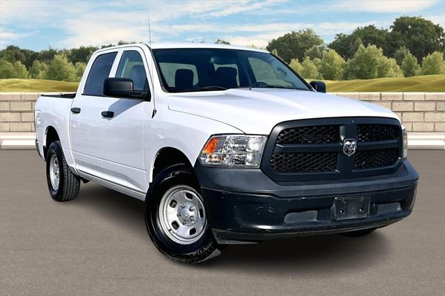 2017 RAM 1500 Tradesman Crew Cab 4x4 57 Box 2017 RAM 1500 Tradesman Crew Cab 4x4 57 Box