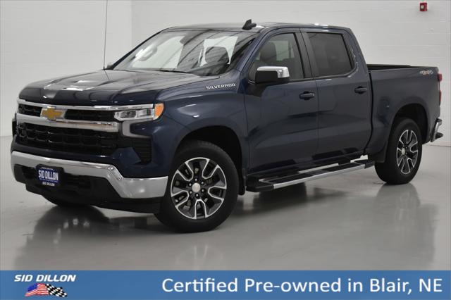 2022 Chevrolet Silverado 1500 4WD Crew Cab Standard Bed LT