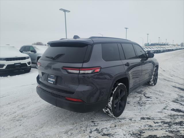 2023 Jeep Grand Cherokee L Altitude 4x4 2023 Jeep Grand Cherokee L Altitude 4x4