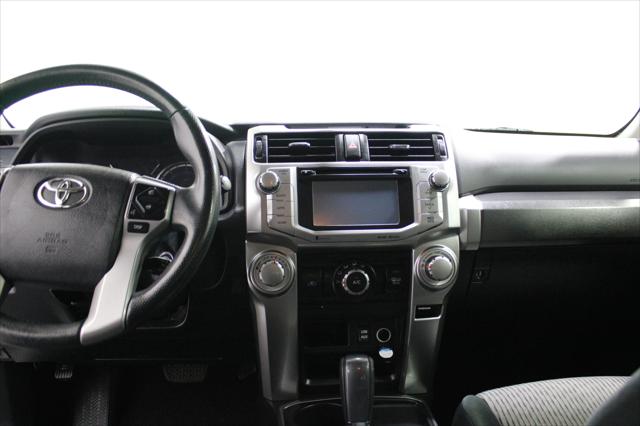 2017 Toyota 4Runner SR5 2017 Toyota 4Runner SR5