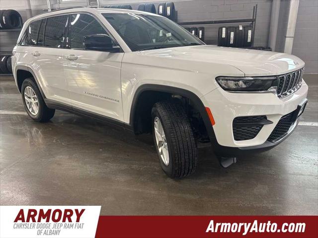 2025 Jeep Grand Cherokee Laredo X 4x4