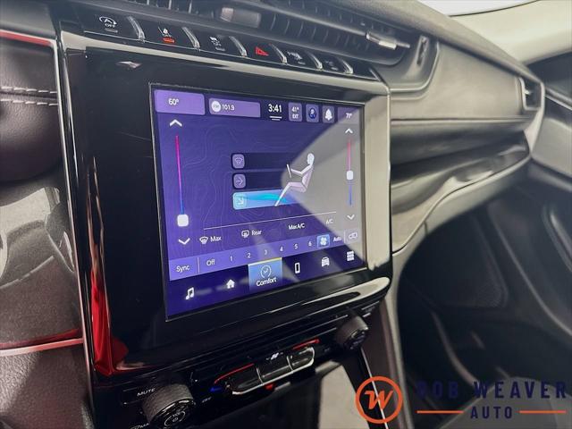 2023 Jeep Grand Cherokee Laredo 4x4