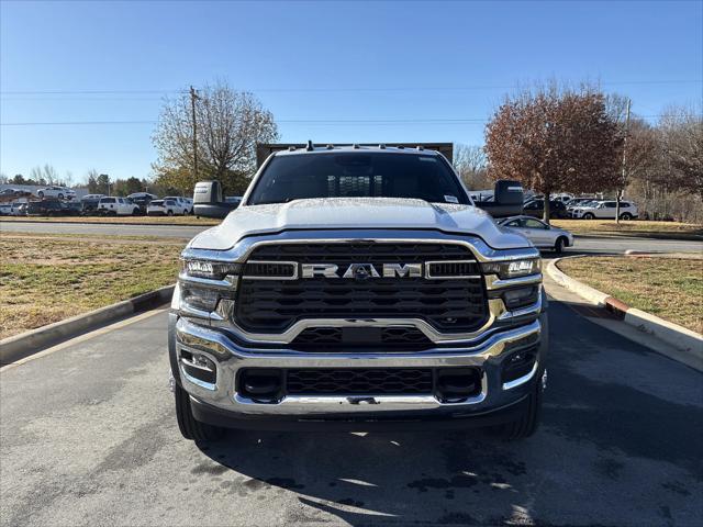 2026 RAM Ram 5500 Chassis Cab RAM 5500 TRADESMAN CHASSIS CREW CAB 4X4 84 CA