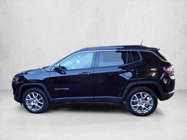 2022 Jeep Compass Latitude Lux 4x4 2022 Jeep Compass Latitude Lux 4x4