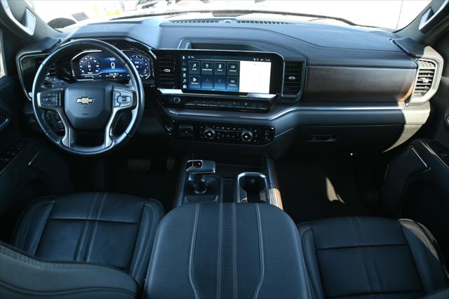 2023 Chevrolet Silverado 1500 4WD Crew Cab Short Bed High Country