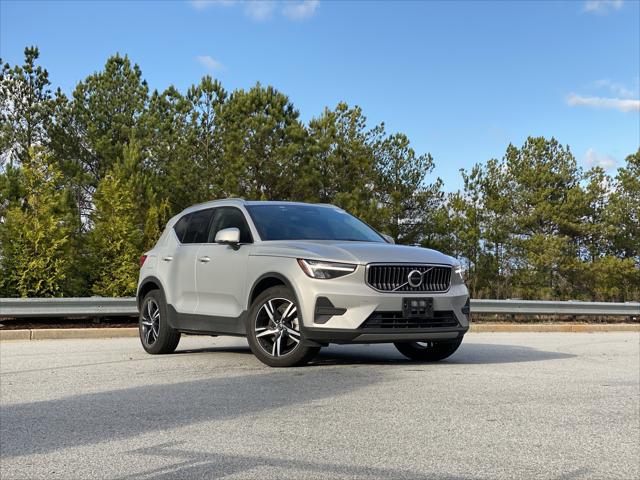 2025 Volvo XC40 B5 Core Bright Theme 2025 Volvo XC40 B5 Core Bright Theme