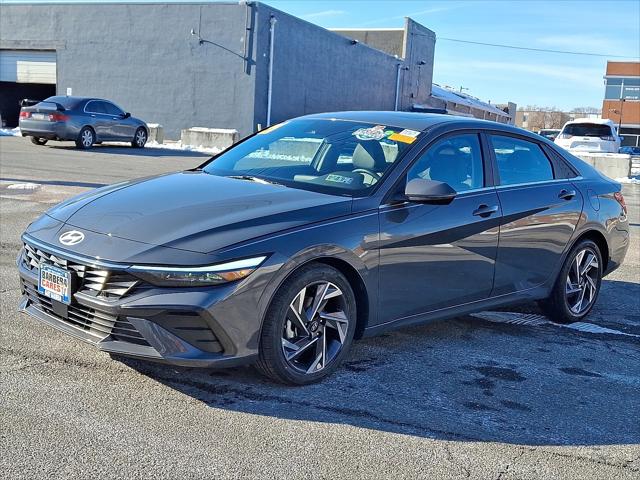 2025 Hyundai Elantra Limited