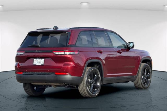 2023 Jeep Grand Cherokee Altitude 4x4 2023 Jeep Grand Cherokee Altitude 4x4