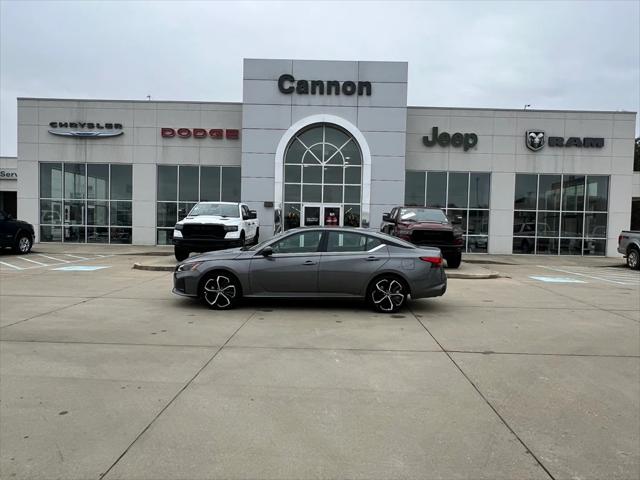 2024 Nissan Altima SR FWD 2024 Nissan Altima SR FWD