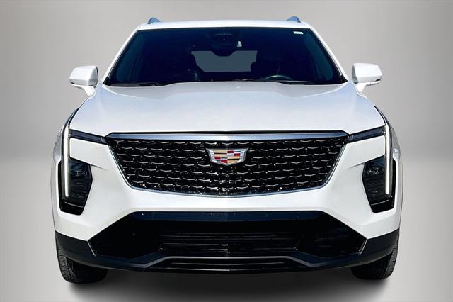 2024 Cadillac XT4 FWD Premium Luxury