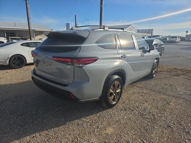 2023 Toyota Highlander Hybrid XLE Bronze