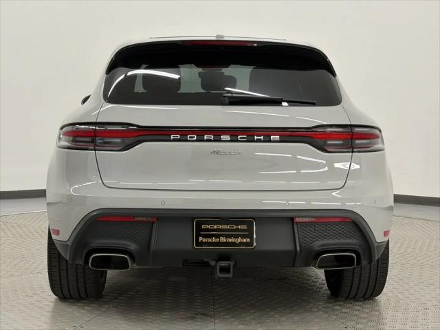 2026 Porsche Macan Macan