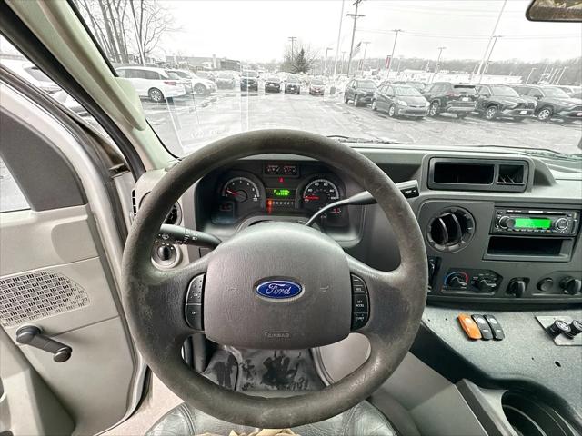 2017 Ford E-450 Cutaway E-450