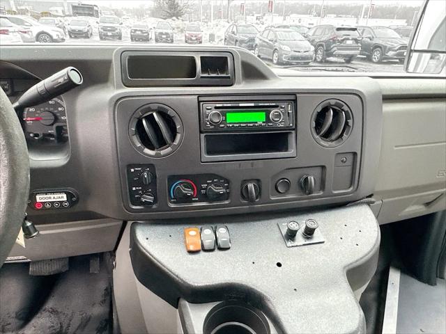 2017 Ford E-450 Cutaway E-450