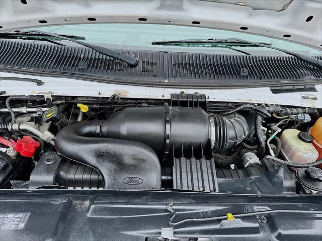 2017 Ford E-450 Cutaway E-450