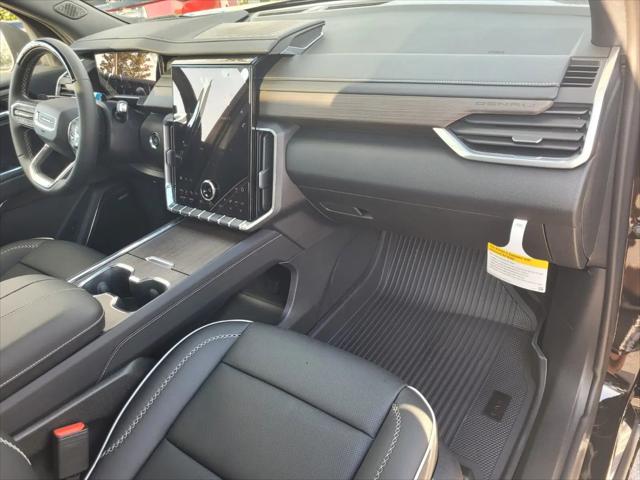 2026 GMC Acadia Denali FWD