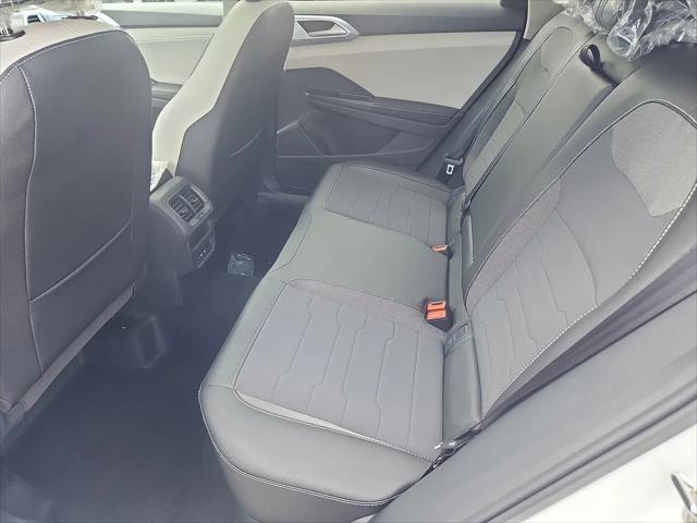 2026 Volkswagen Taos SE