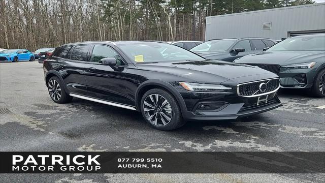 2026 Volvo V60 Cross Country Ultra, B5 AWD Gas (mild hybrid) for sale in Auburn, MA