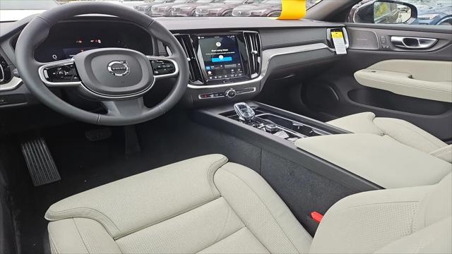 2026 Volvo V60 Cross Country Ultra, B5 AWD Gas (mild hybrid)