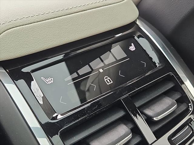 2026 Volvo V60 Cross Country Ultra, B5 AWD Gas (mild hybrid)