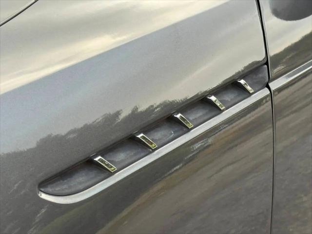 2003 Ford Thunderbird Deluxe