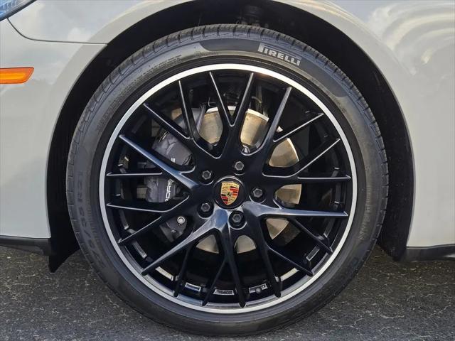 2023 Porsche Panamera Platinum Edition