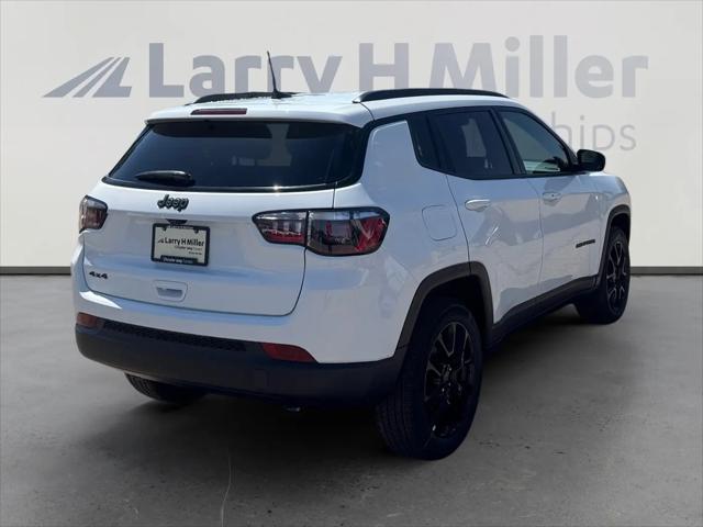 2026 Jeep Compass Latitude Altitude