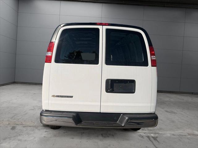 2025 Chevrolet Express Cargo Van RWD 3500 Extended Wheelbase WT
