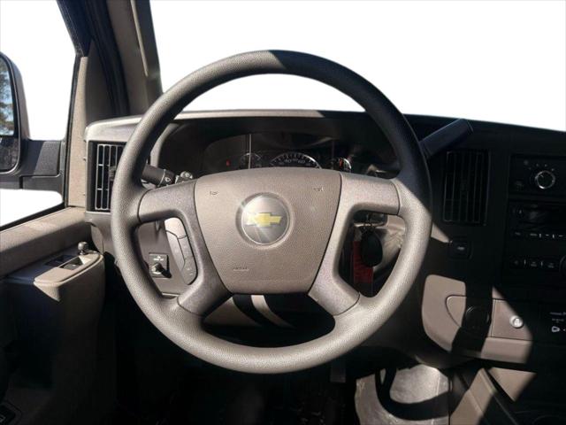 2025 Chevrolet Express Cargo Van RWD 3500 Extended Wheelbase WT