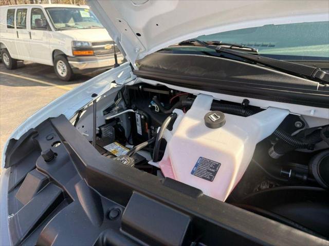 2025 Chevrolet Express Cargo Van RWD 3500 Extended Wheelbase WT