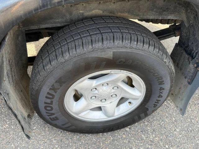 2002 Toyota Tundra SR5 V8