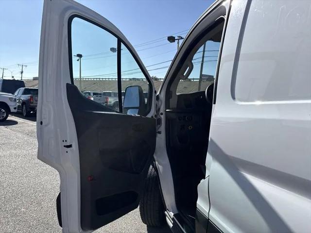 2023 Ford Transit Cargo Van w/LWB