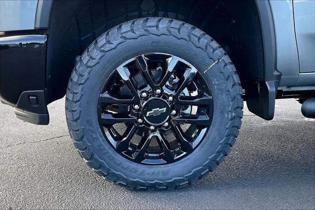 2026 Chevrolet Silverado 3500HD Crew Cab, Long Bed, LTZ Dual Rear Wheel, RWD