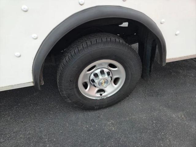 2023 Chevrolet Express Cutaway Work Van