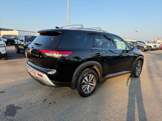 2025 Nissan Pathfinder SL FWD