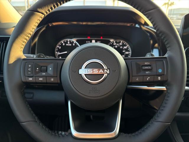 2025 Nissan Pathfinder SL FWD