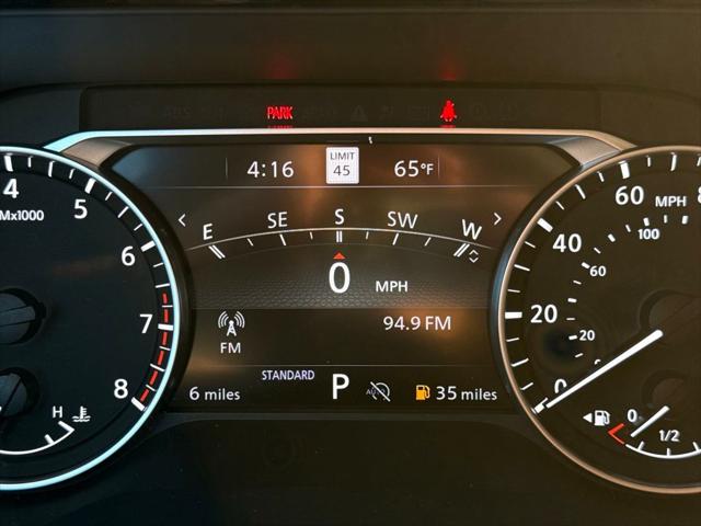 2025 Nissan Pathfinder SL FWD