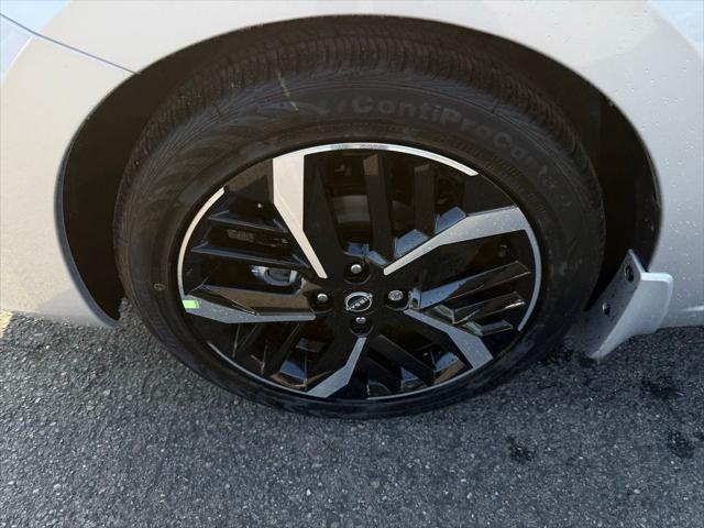 2025 Nissan Versa 1.6 SR