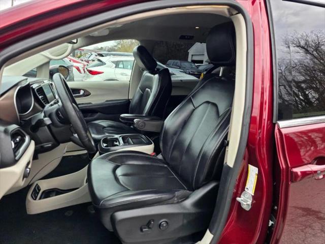 2021 Chrysler Voyager LXI