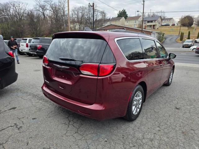 2021 Chrysler Voyager LXI