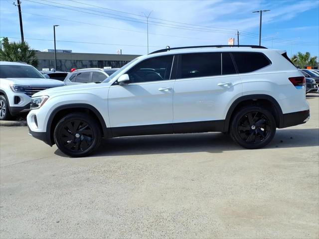 2026 Volkswagen Atlas SE with Technology