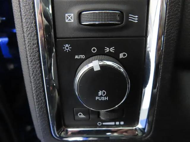 2017 Ram 1500 Laramie Crew Cab 4x4 5'7" Box