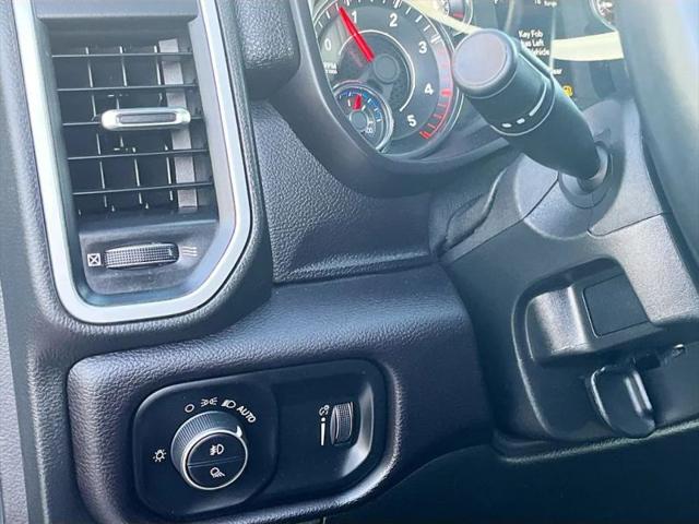 2024 Ram 3500 Big Horn Crew Cab 4x4 8' Box