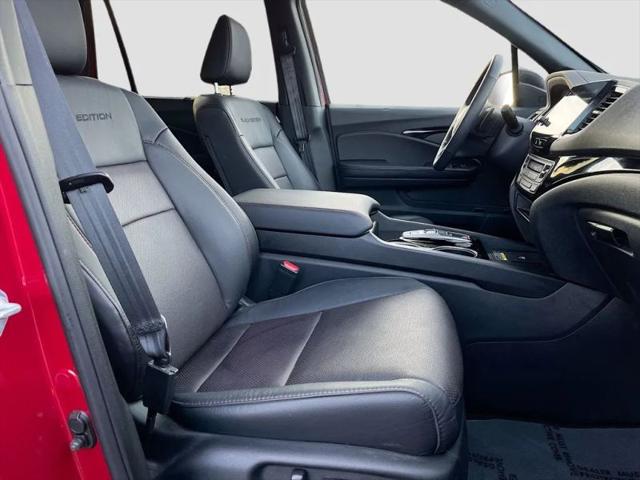 2025 Honda Passport AWD Black
