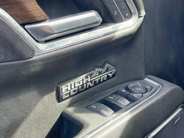2023 Chevrolet Silverado 1500 4WD Crew Cab Short Bed High Country