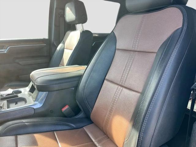 2023 Chevrolet Silverado 1500 4WD Crew Cab Short Bed High Country
