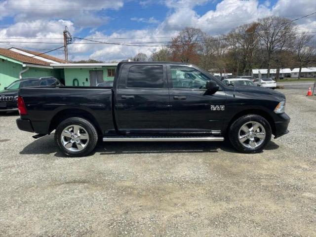 2017 Ram 1500 Express Crew Cab 4x4 5'7" Box