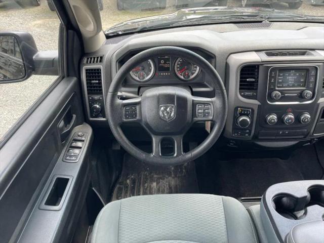 2017 Ram 1500 Express Crew Cab 4x4 5'7" Box